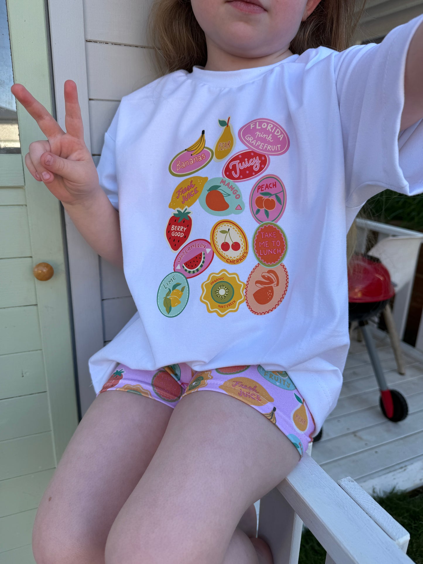 Tutti Oversized Graphic Tee