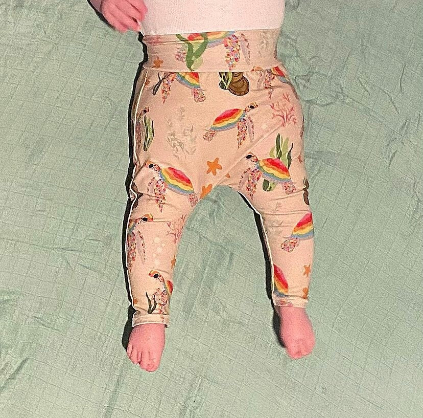 Riley Rainbow Turtle Harem Leggings